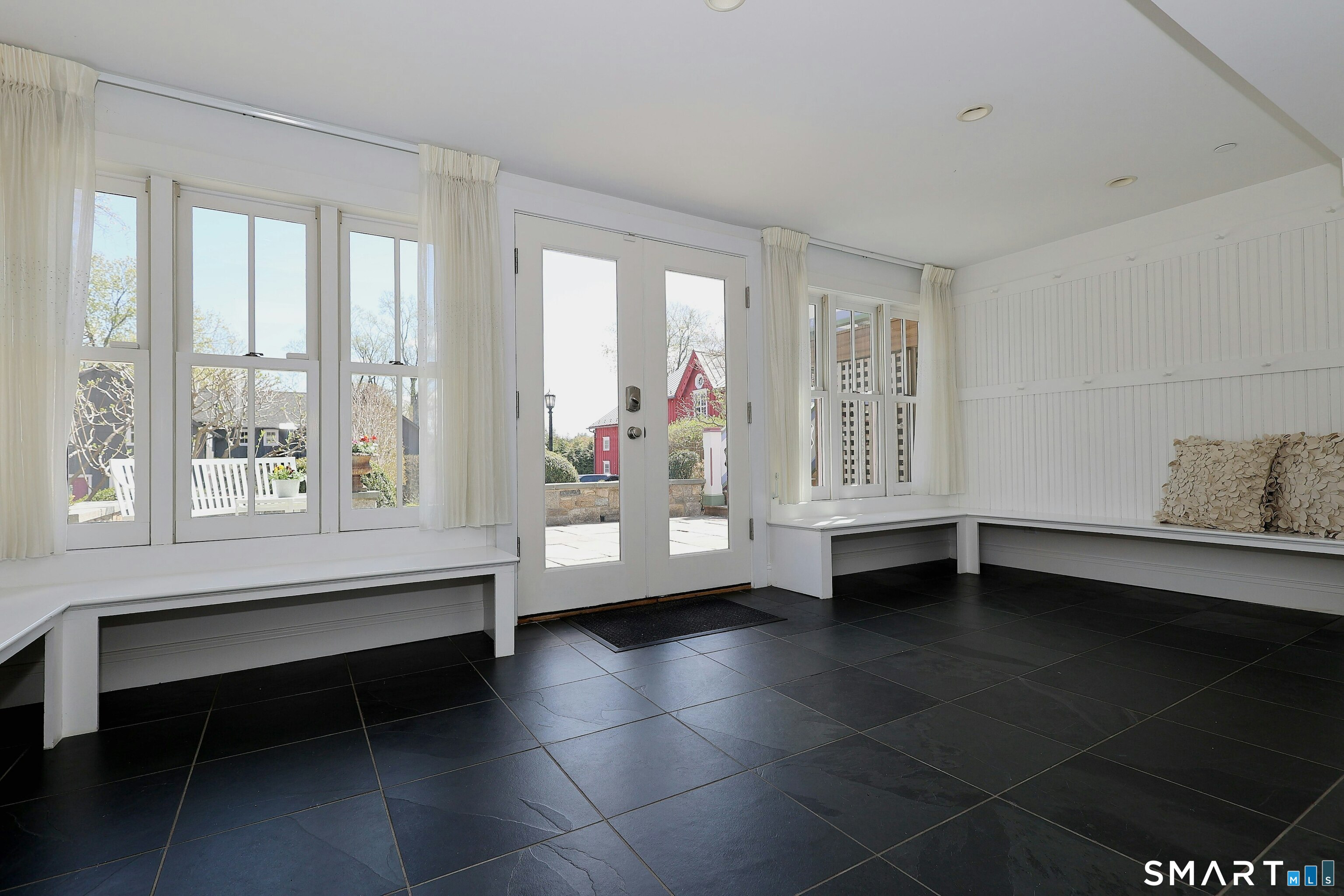 236 & 250 Main Street Ridgefield CT 06877