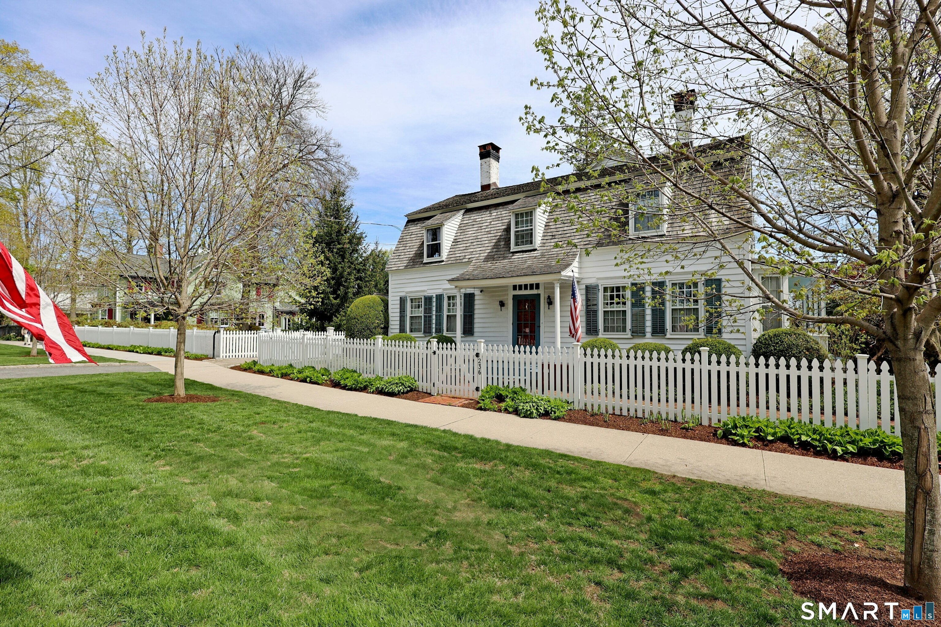 236 & 250 Main Street Ridgefield CT 06877