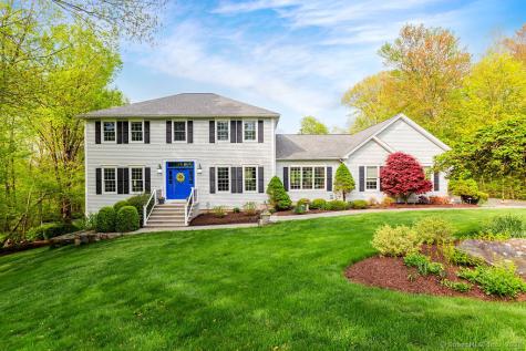 5 Old Farm Hill Road Newtown CT 06470