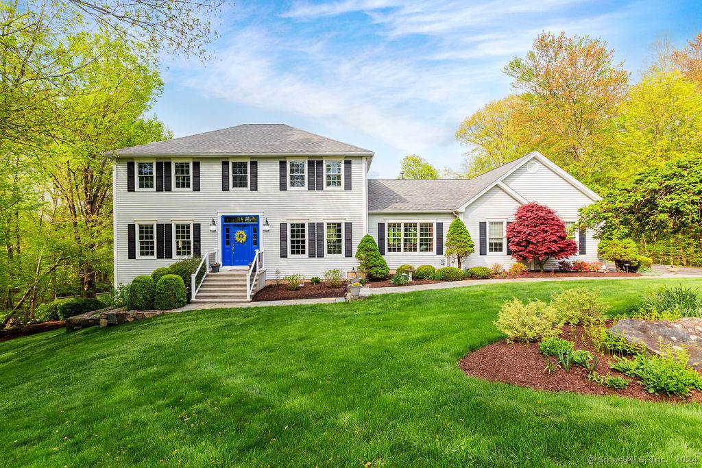 5 Old Farm Hill Road Newtown CT 06470