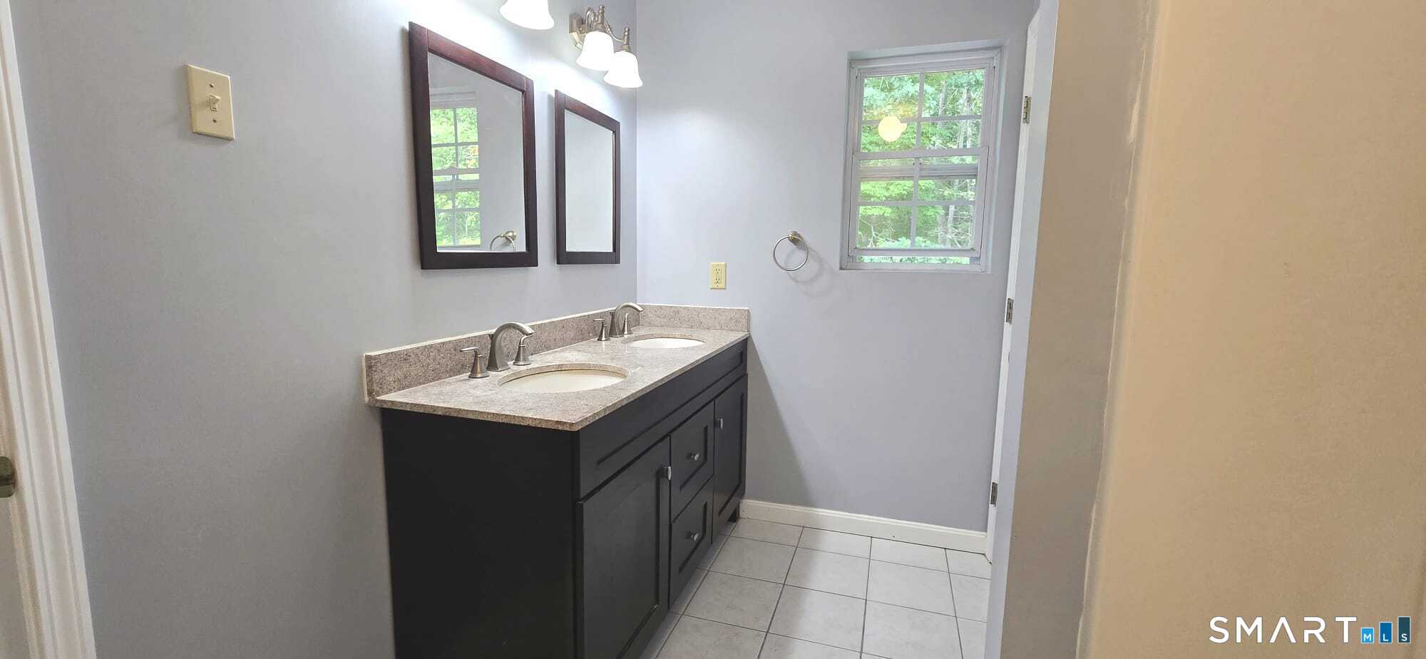 15 Sparrow Court Montville CT 06370