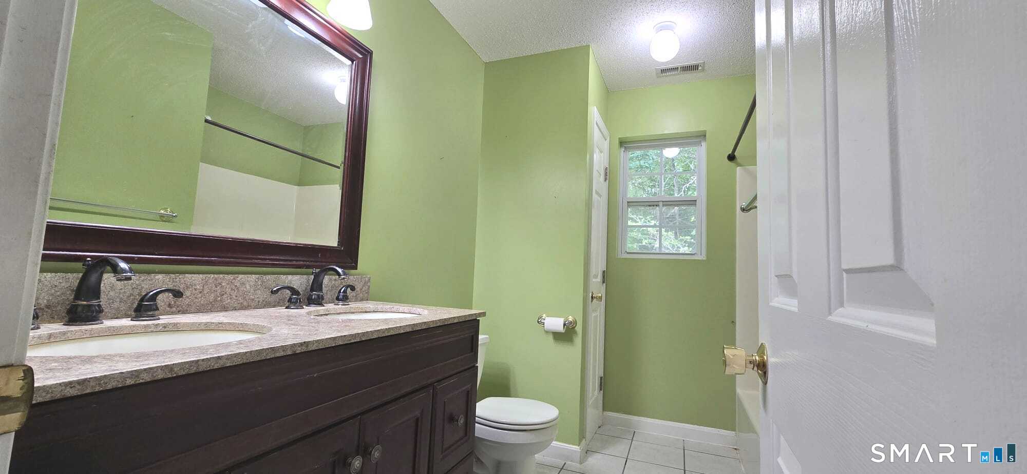 15 Sparrow Court Montville CT 06370
