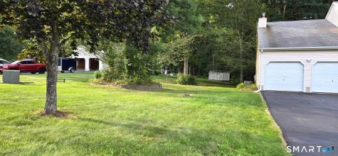 15 Sparrow Court Montville CT 06370
