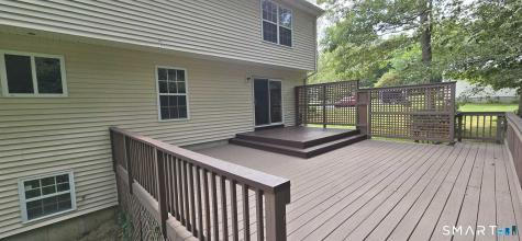 15 Sparrow Court Montville CT 06370