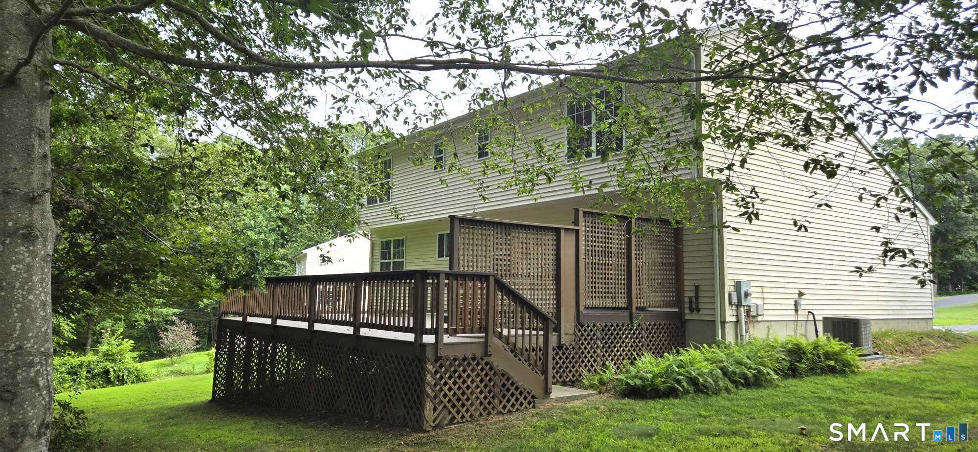 15 Sparrow Court Montville CT 06370