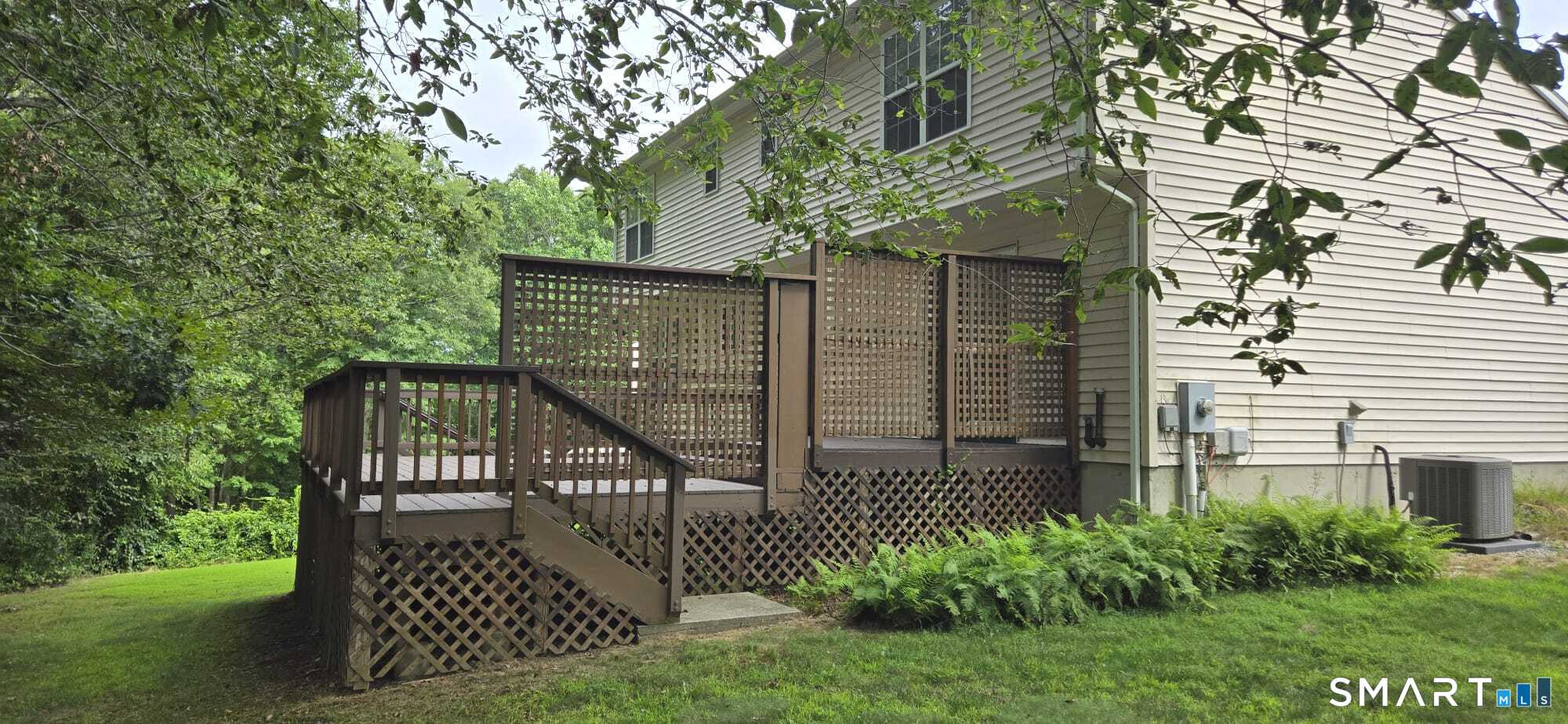 15 Sparrow Court Montville CT 06370