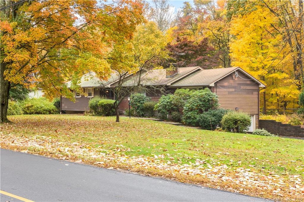 350 Peck Lane Orange CT 06477