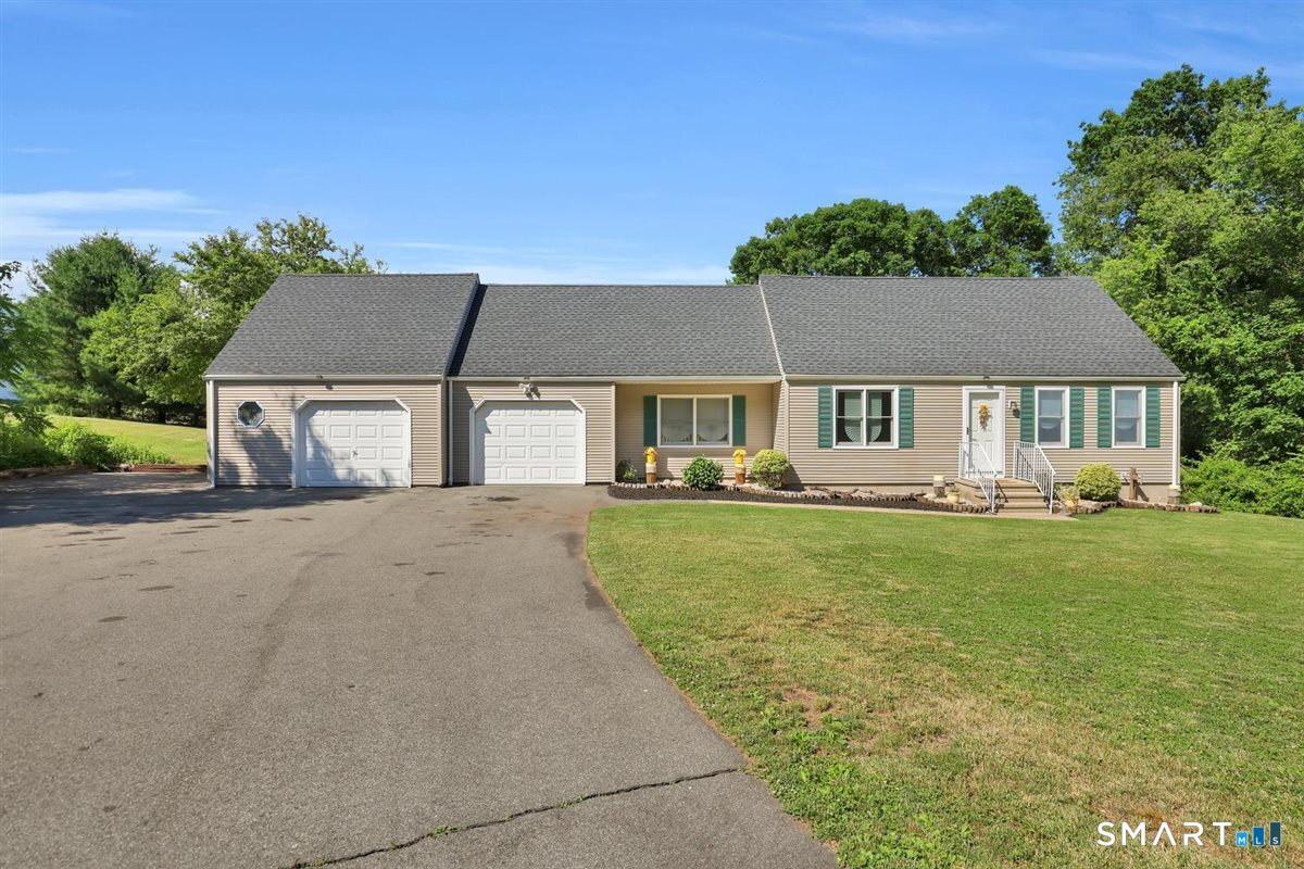 28 Mcnabola Lane Wallingford CT 06492