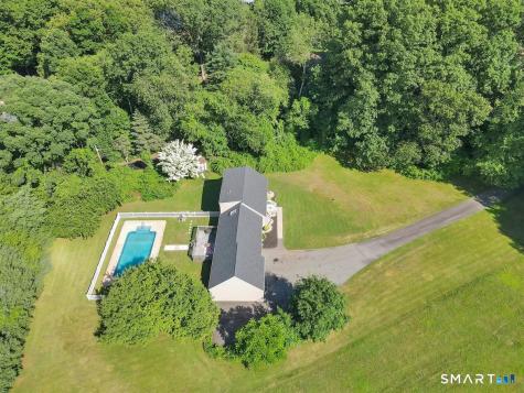 28 Mcnabola Lane Wallingford CT 06492