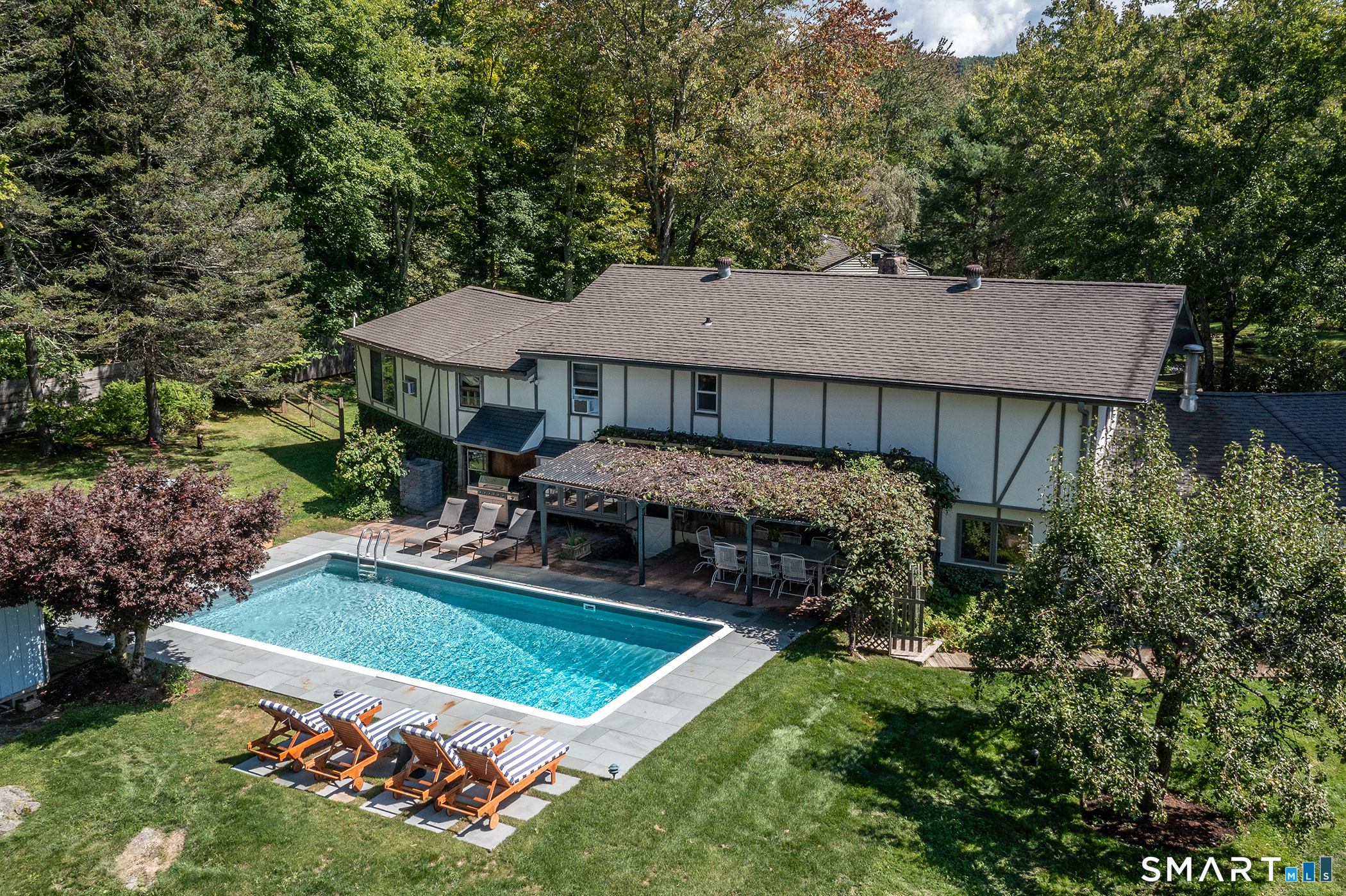 38 Strawberry Ridge Warren CT 06777