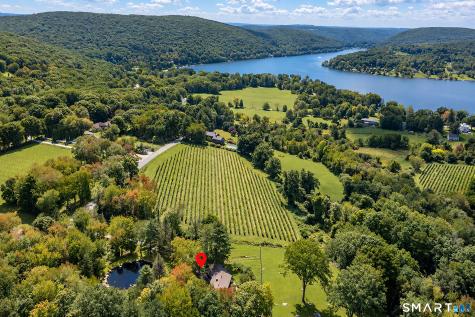 38 Strawberry Ridge Warren CT 06777