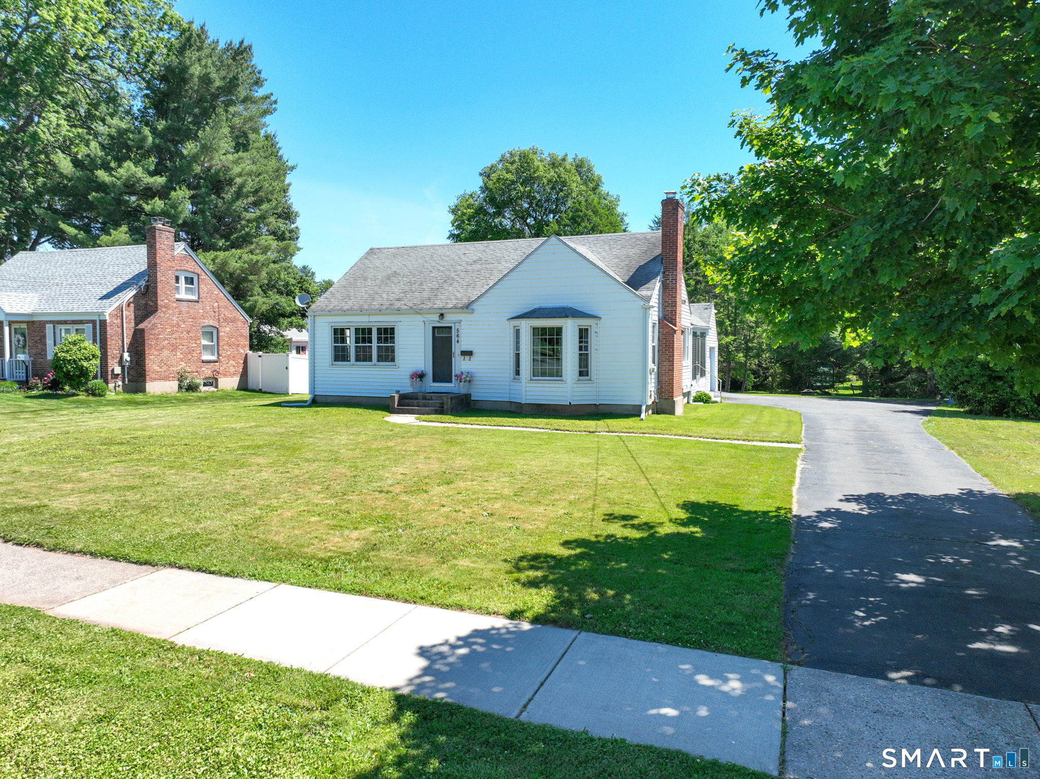 564 Willard Avenue Newington CT 06111