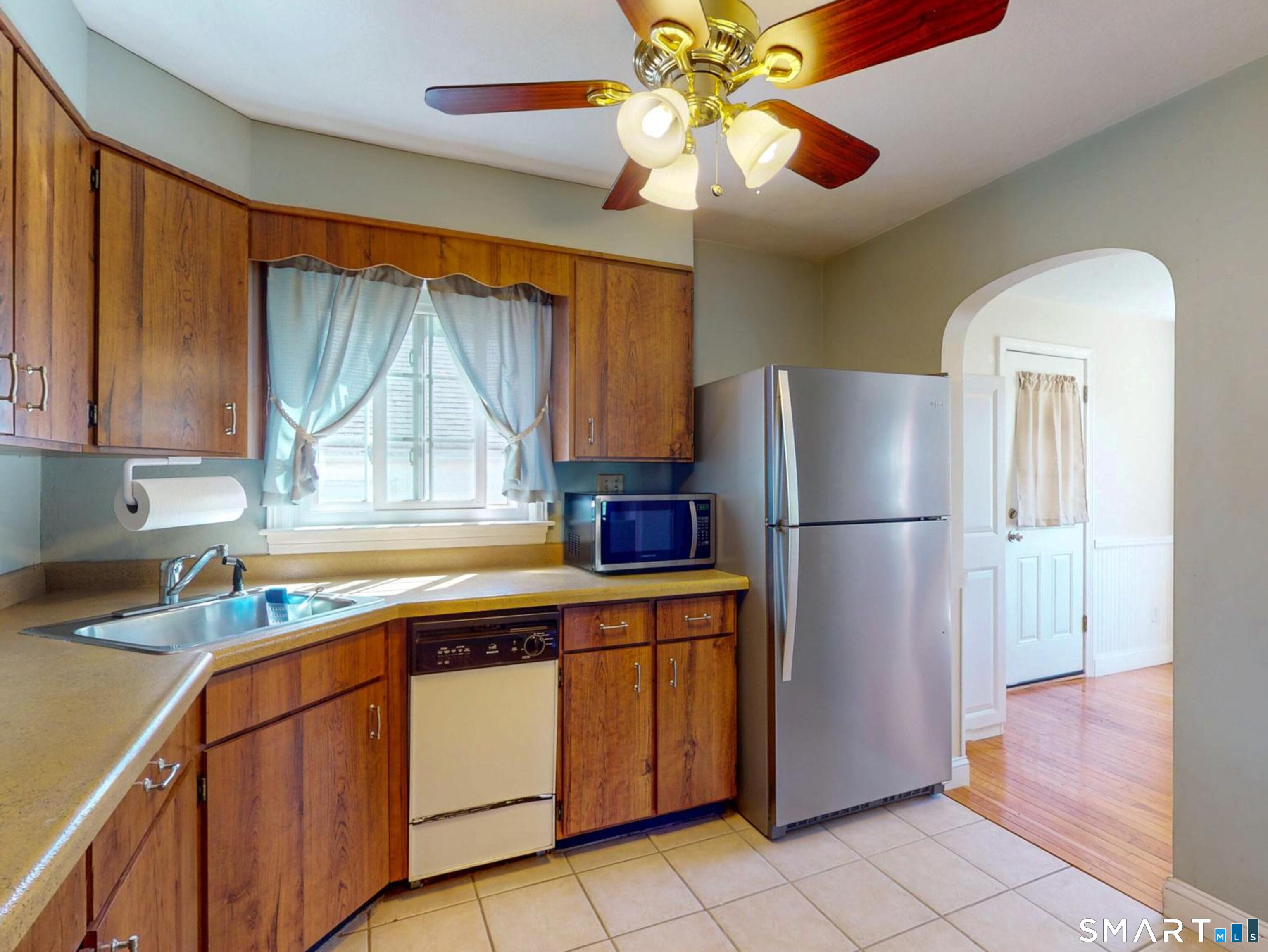 564 Willard Avenue Newington CT 06111