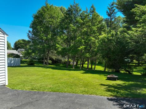564 Willard Avenue Newington CT 06111