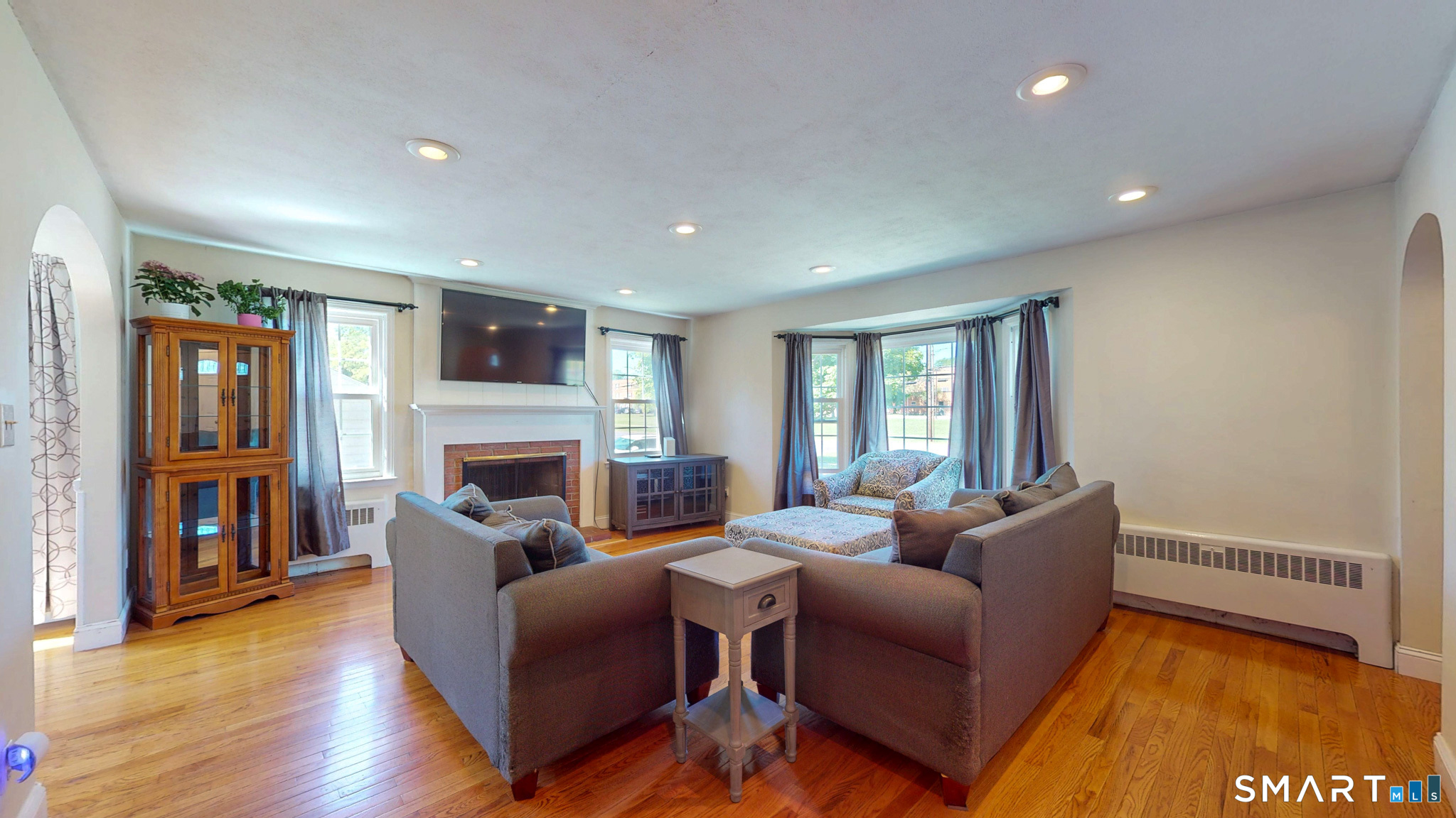 564 Willard Avenue Newington CT 06111