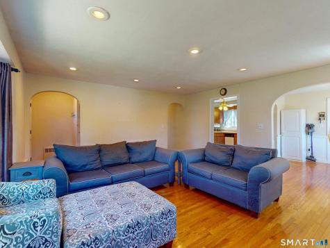 564 Willard Avenue Newington CT 06111