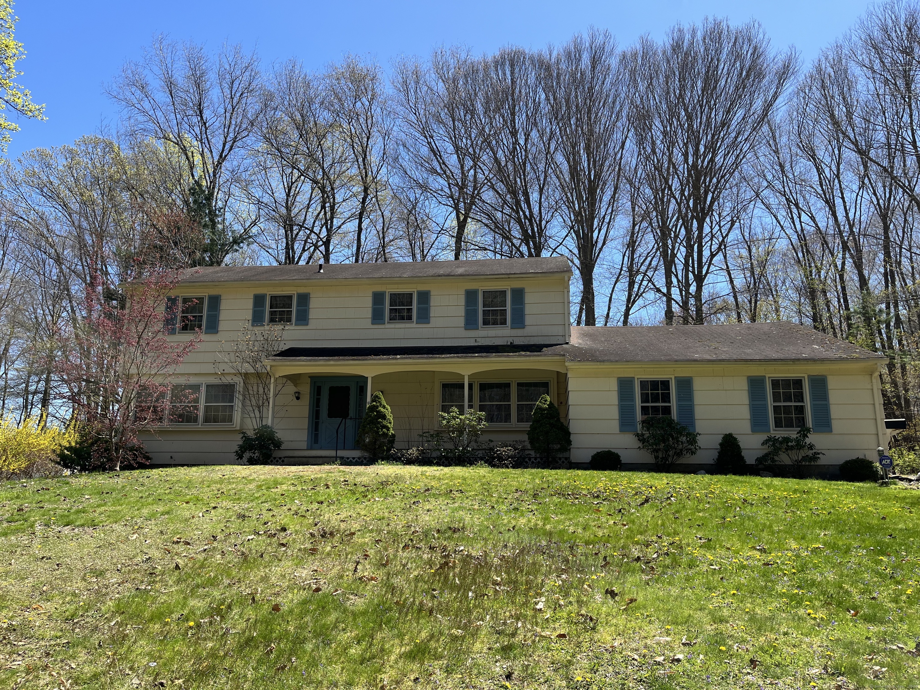 38 Cliffmount Drive Bloomfield CT 06002