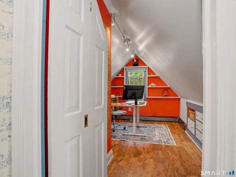 105 Ivy Hill Road Ridgefield CT 06877