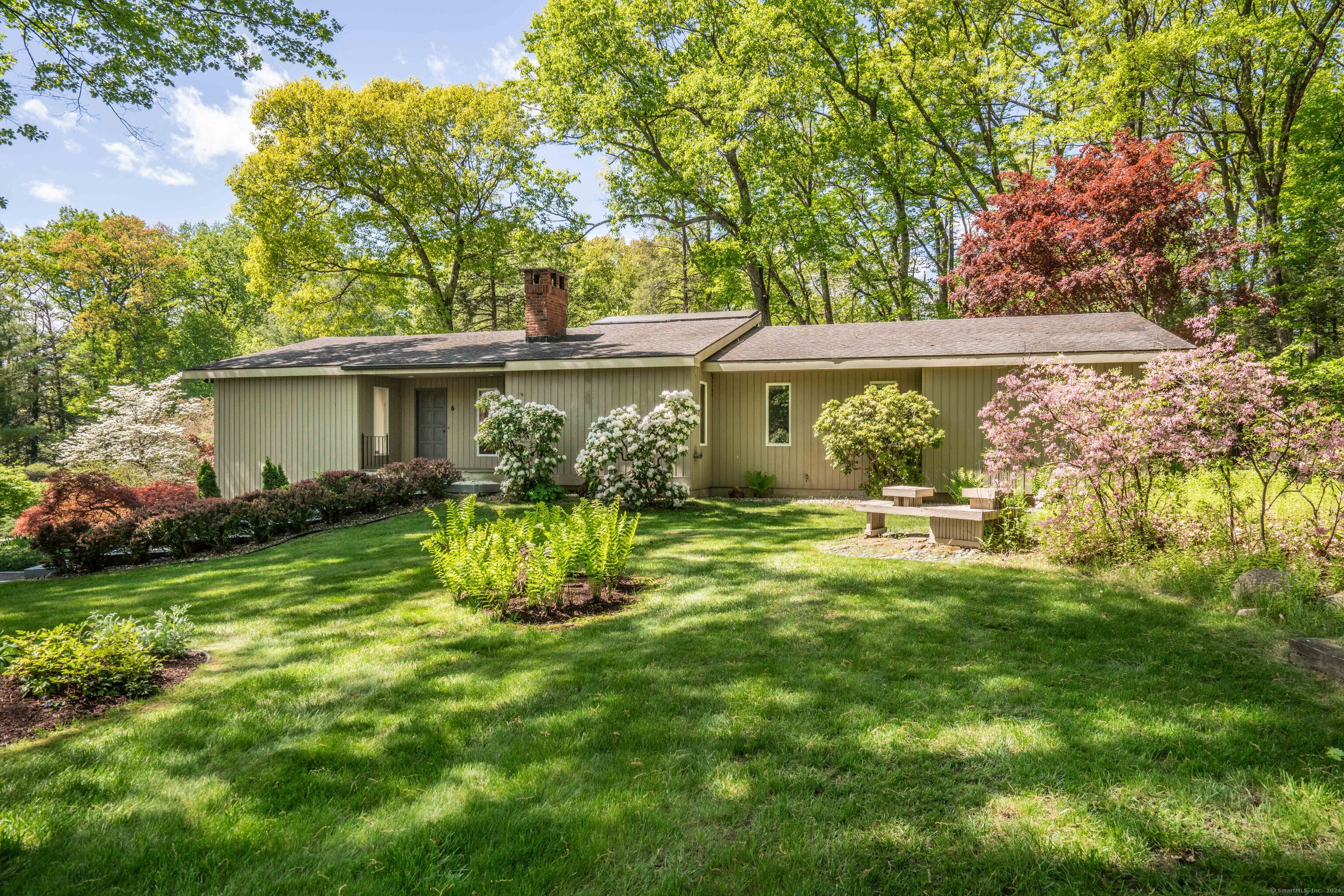 6 Cricket Lane Simsbury CT 06070