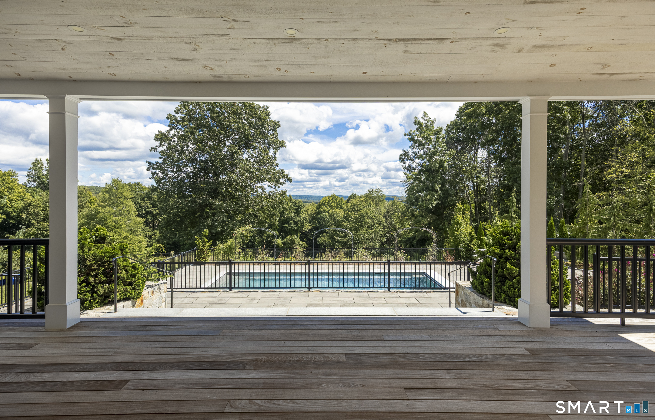 4 Sunrise Lane Bridgewater CT 06752