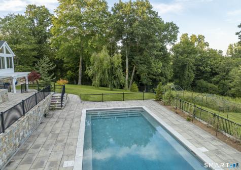4 Sunrise Lane Bridgewater CT 06752
