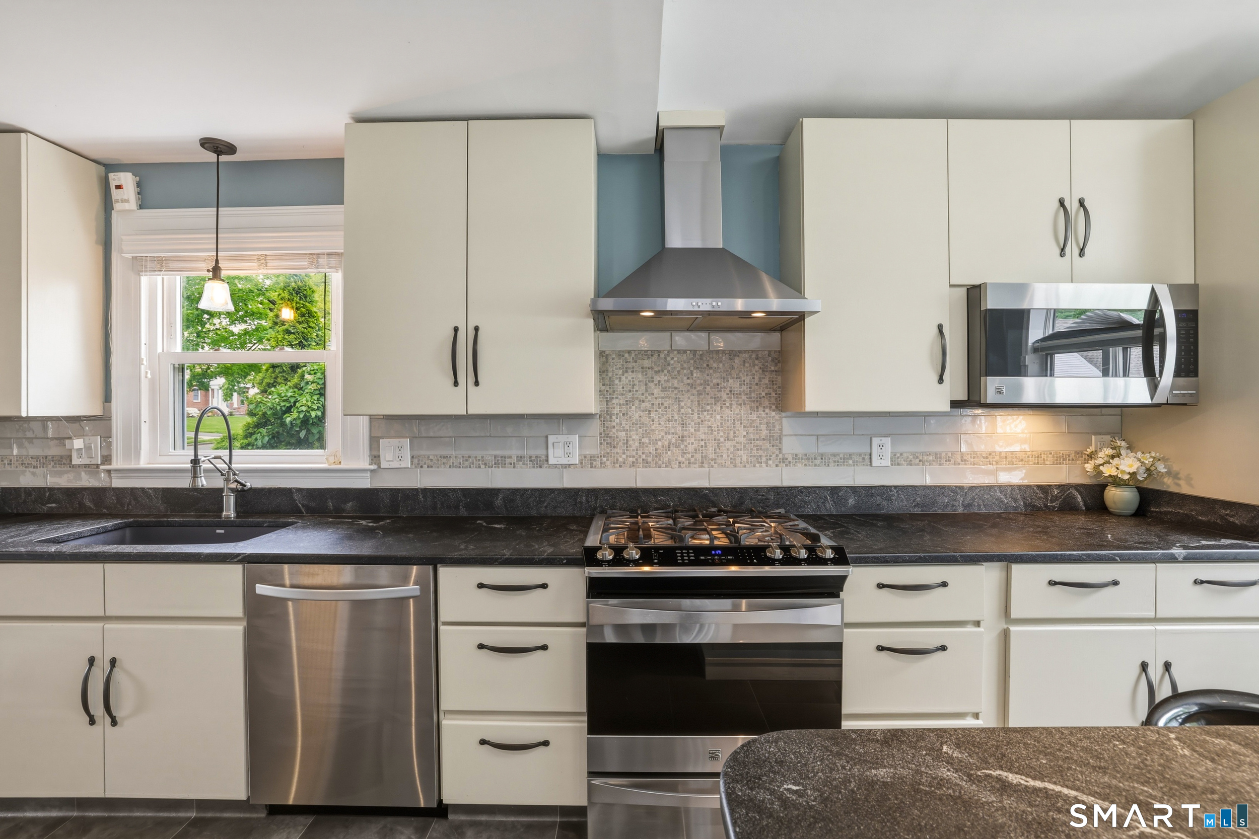 20 Bishop Road West Hartford CT 06119