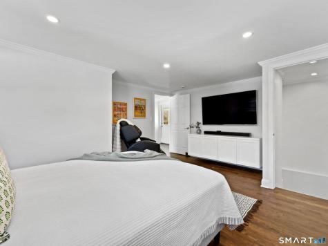 9 Arnold Lane Norwalk CT 06853