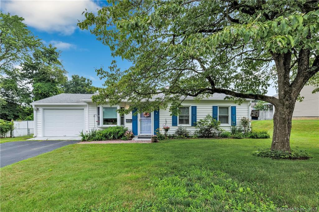 4 Beechwood Drive Ansonia CT 06401
