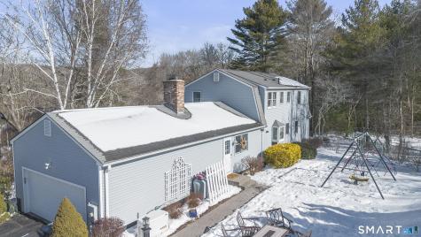 7 Greenwood Circle East Lyme CT 06333