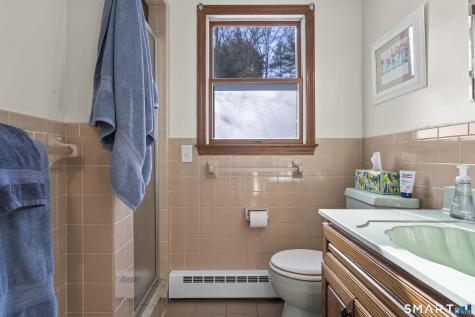 7 Greenwood Circle East Lyme CT 06333