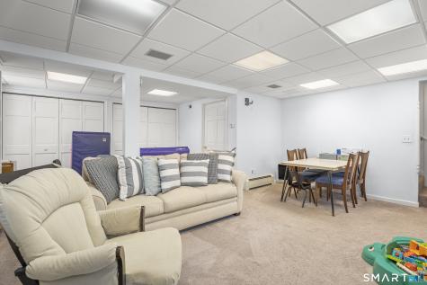 7 Greenwood Circle East Lyme CT 06333