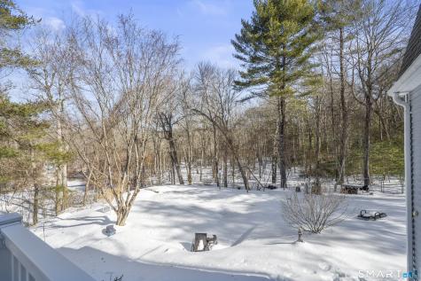 7 Greenwood Circle East Lyme CT 06333