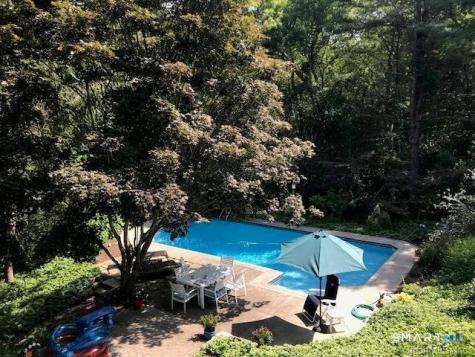 7 Greenwood Circle East Lyme CT 06333
