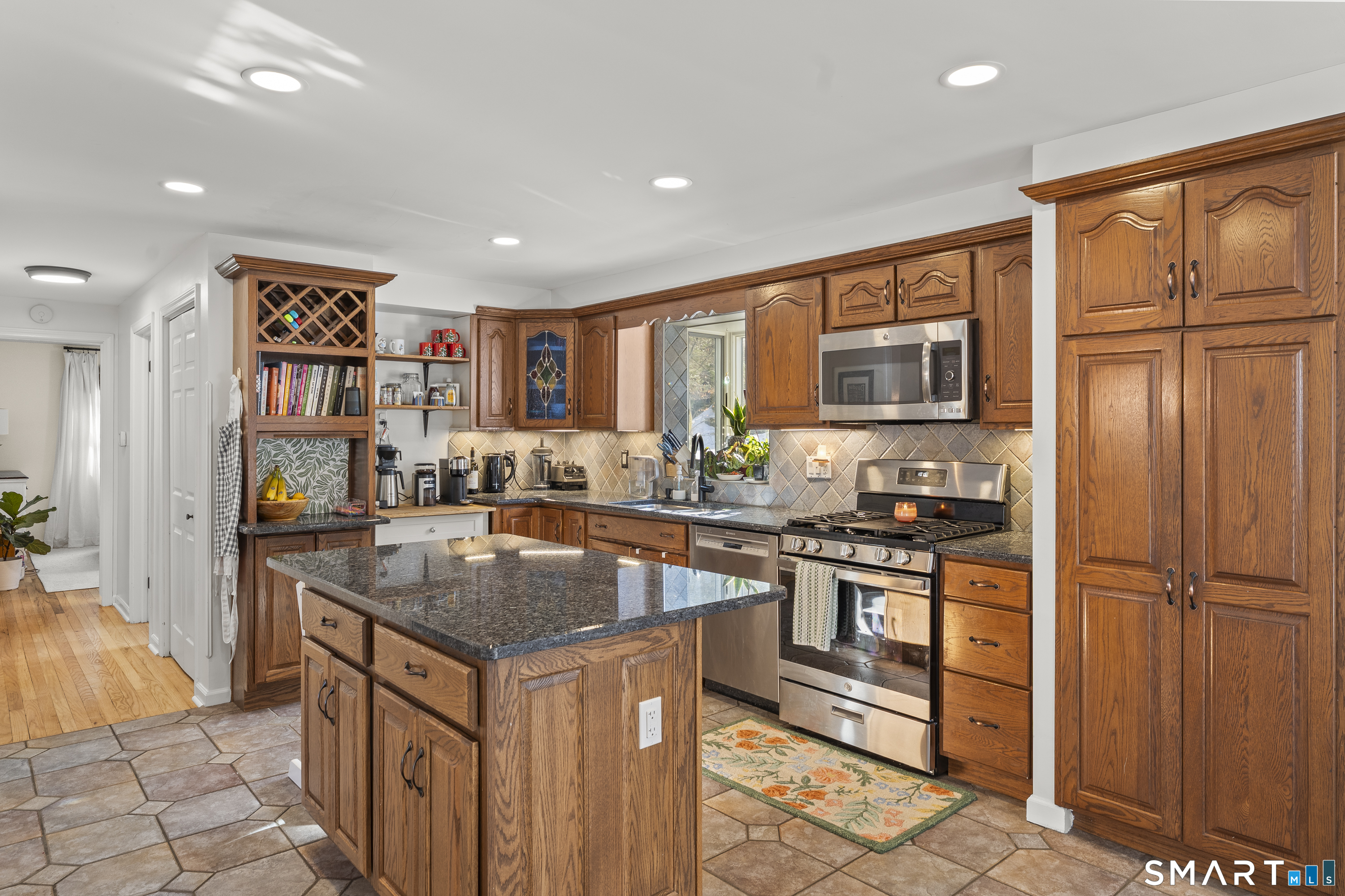 7 Greenwood Circle East Lyme CT 06333