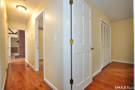 27 Scott Road Prospect CT 06712