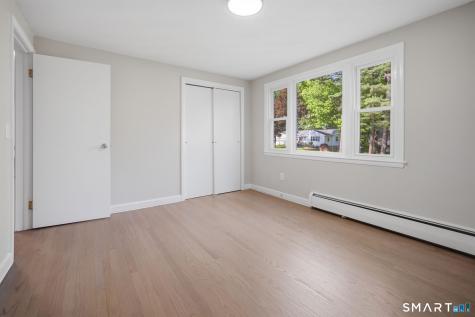 32 Hemlock Lane East Hartford CT 06118
