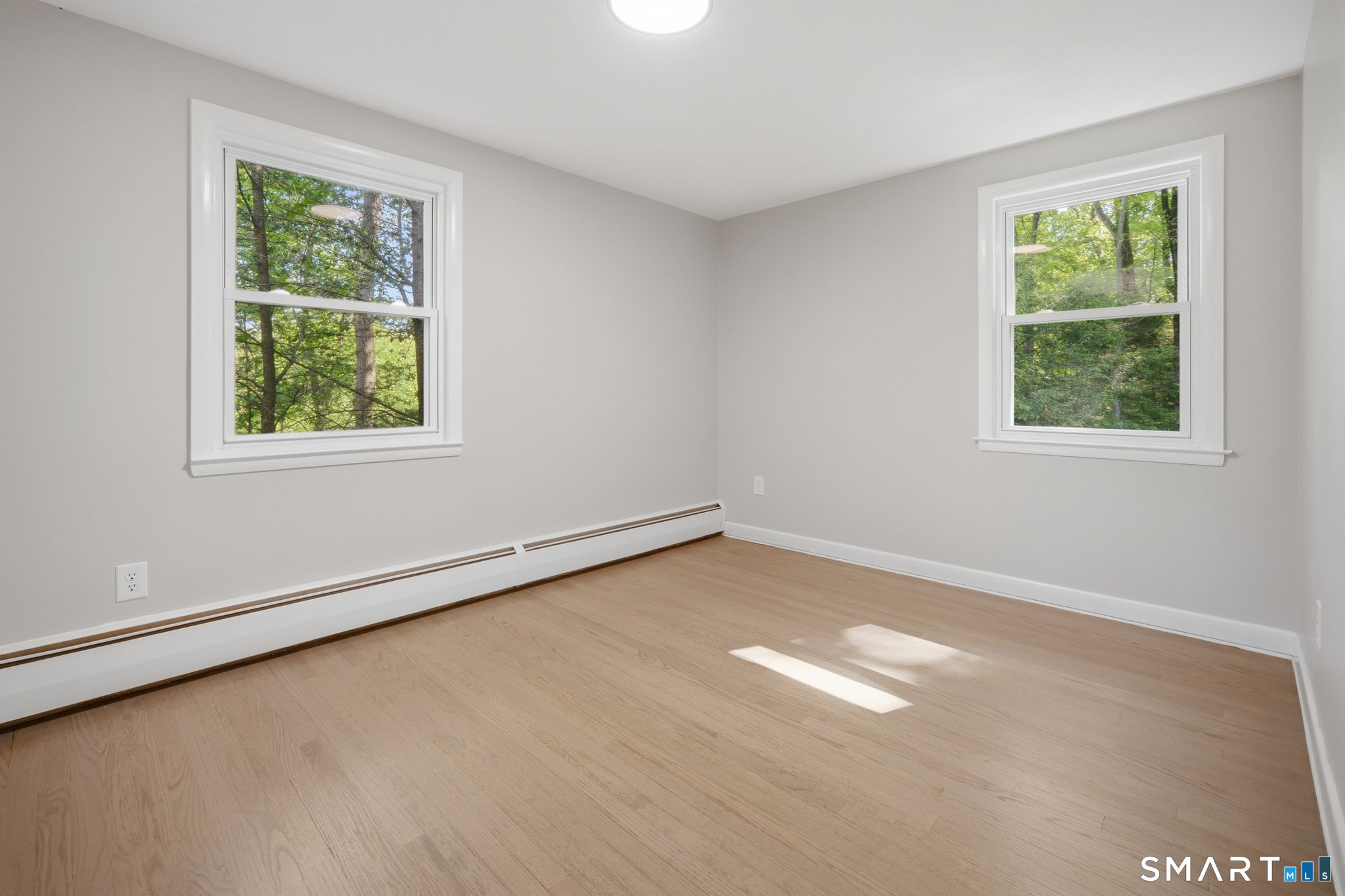 32 Hemlock Lane East Hartford CT 06118
