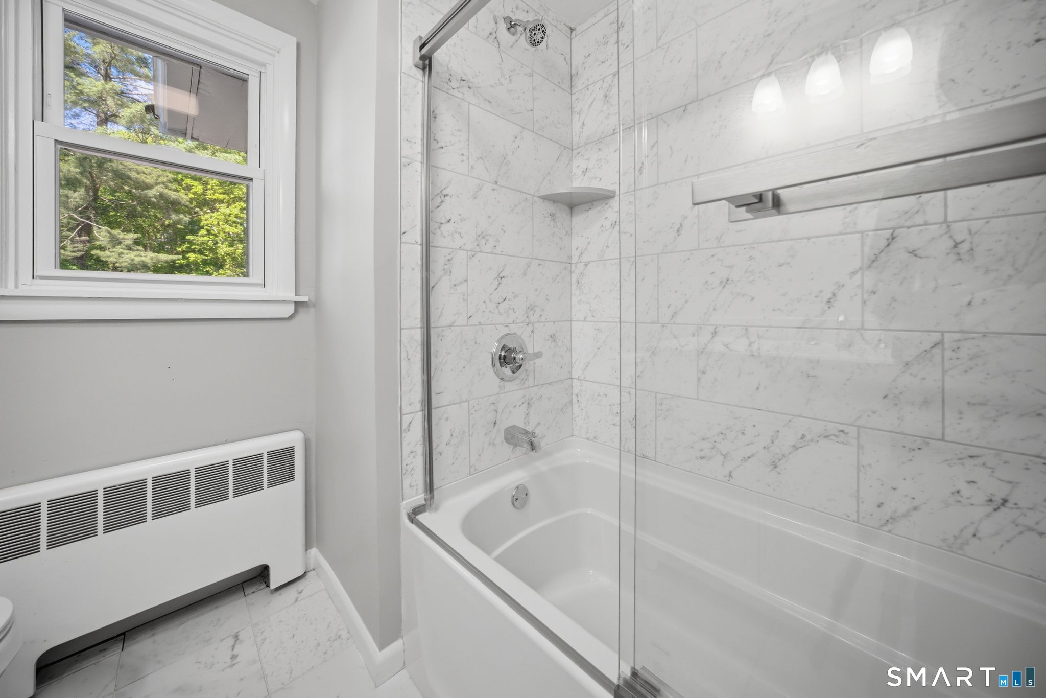 32 Hemlock Lane East Hartford CT 06118