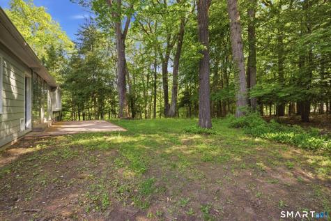32 Hemlock Lane East Hartford CT 06118