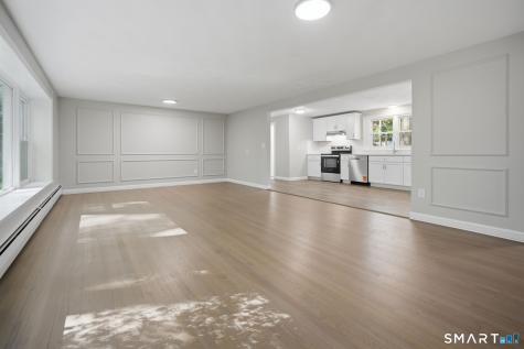 32 Hemlock Lane East Hartford CT 06118