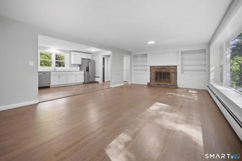 32 Hemlock Lane East Hartford CT 06118