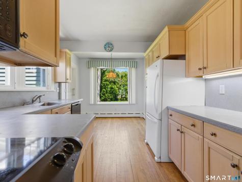 763 Ocean Avenue New London CT 06320