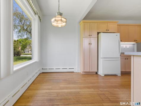 763 Ocean Avenue New London CT 06320