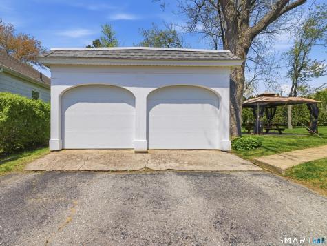 763 Ocean Avenue New London CT 06320