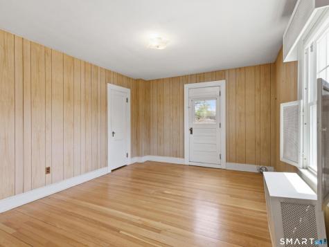 763 Ocean Avenue New London CT 06320