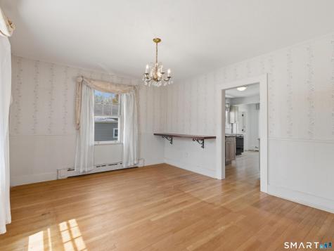 763 Ocean Avenue New London CT 06320