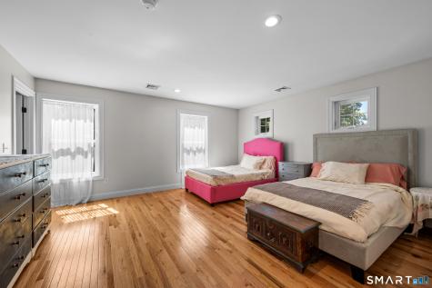 67 Spring Glen Road East Lyme CT 06357