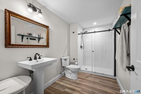 67 Spring Glen Road East Lyme CT 06357