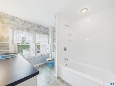 21 Elm Street Stonington CT 06378