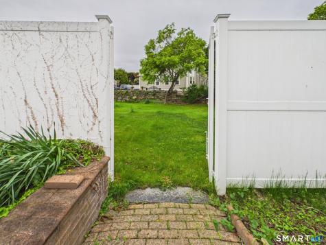 21 Elm Street Stonington CT 06378